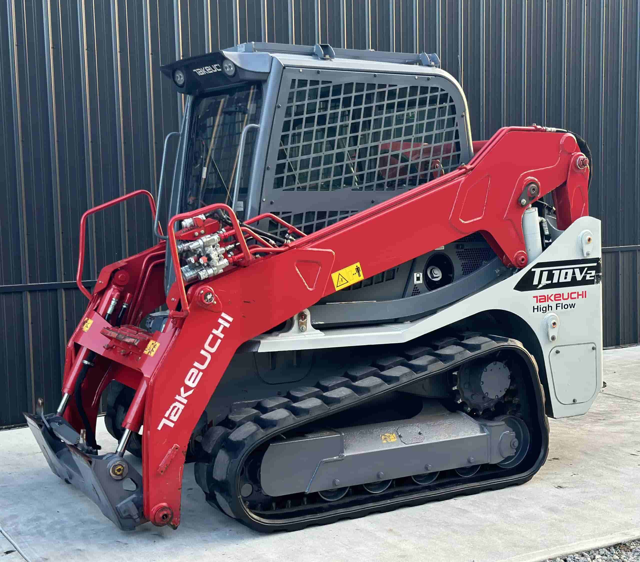 2018 Takeuchi TL10V2 CLEAN
